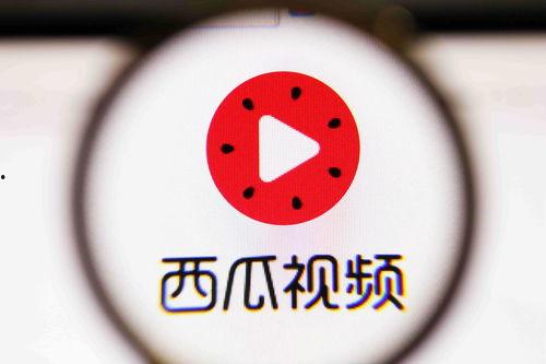 娱乐吃瓜的视频封面怎么制作的,揭秘高效制作技巧