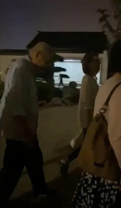 娱乐吃瓜的老公是谁啊视频,揭秘“娱乐吃瓜的老公”身份之谜
