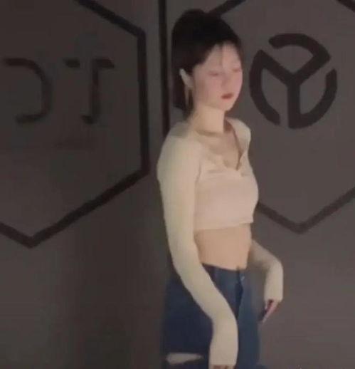娱乐八卦吃瓜头像女图片,娱乐八卦界的时尚新宠