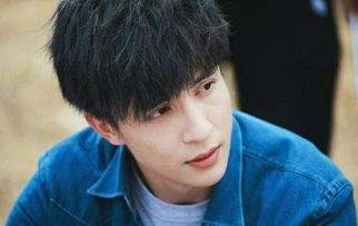 吃瓜娱乐薛之谦是谁啊,从音乐才子到话题焦点