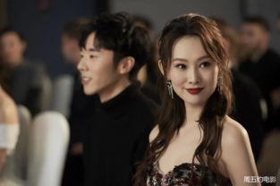 姨太扒娱乐吃瓜吃到自己,从吃瓜到自扒,一场娱乐圈的狂欢盛宴