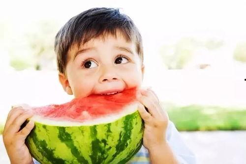 娱乐圈摆烂吃瓜,吃瓜群众围观明星“躺平”现象