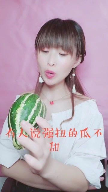 娱乐吃瓜酱全麻,古人围观现代短视频的奇妙体验